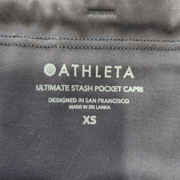 Athleta Ultimate Stash Pocket Capri Leggings Womens XS Black Activewear - Picture 3 of 11